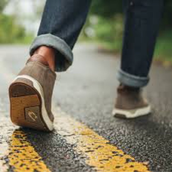 Olukai Papakū 'Ili Men’s Waterproof Leather Boots - Picture 3 of 8